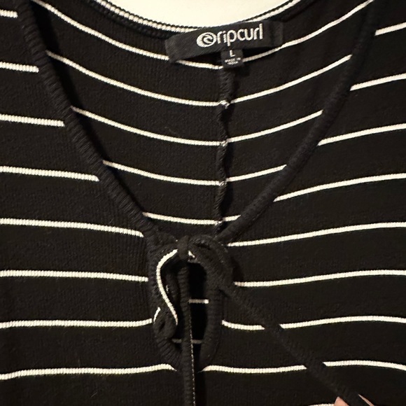 Rip Curl back and white stripe dress - Picture 2 of 6